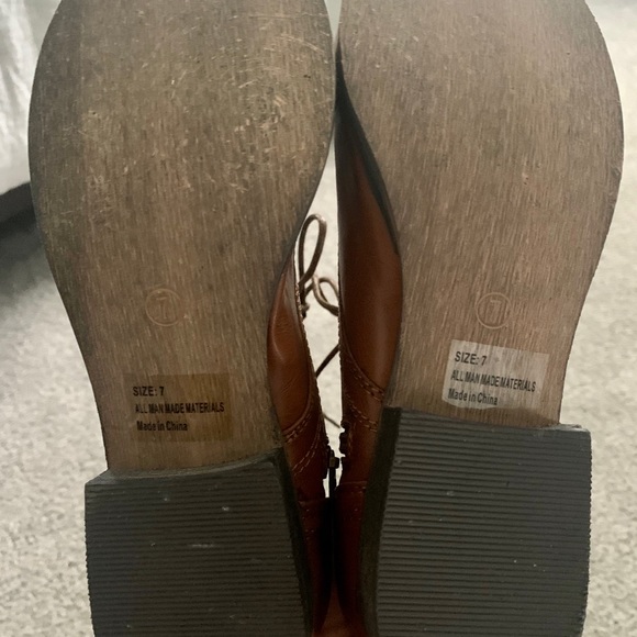 Breckelles Brown Lace Up Combat Boot - Size 7 - Picture 4 of 4